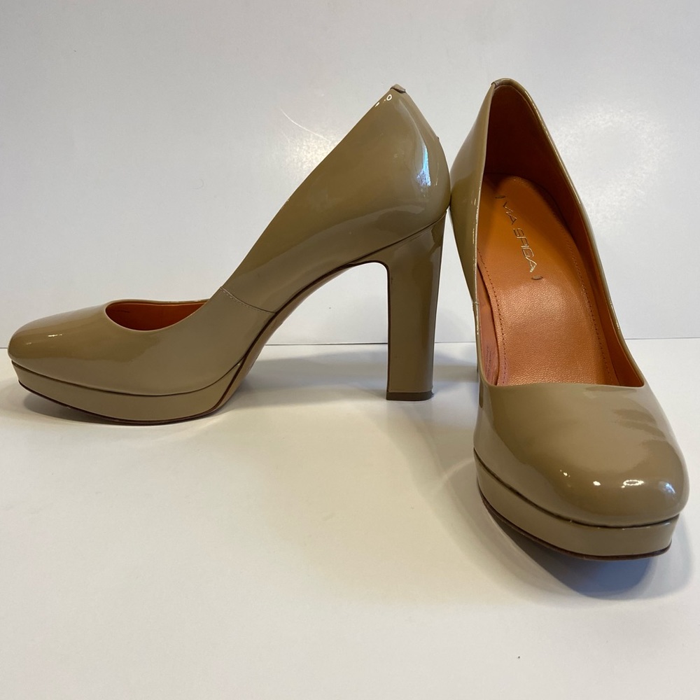 Vía Spiga Leather Nude Pumps